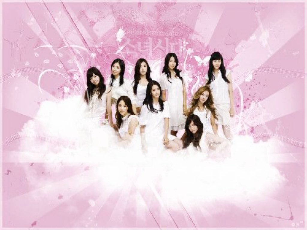 heartzjpg's tweet photo. girls’ generation https://t.co/UtSKo2JfFg
