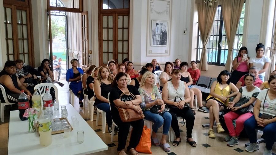 Frmorenook's tweet photo. Durante la tarde de hoy, en el @PensarMoreno, más de cuarenta compañeras de los distintos barrios del distrito se dieron cita para compartir la tarea territorial que lleva adelante cada una desde sus instituciones. https://t.co/w7BWDtMQDa