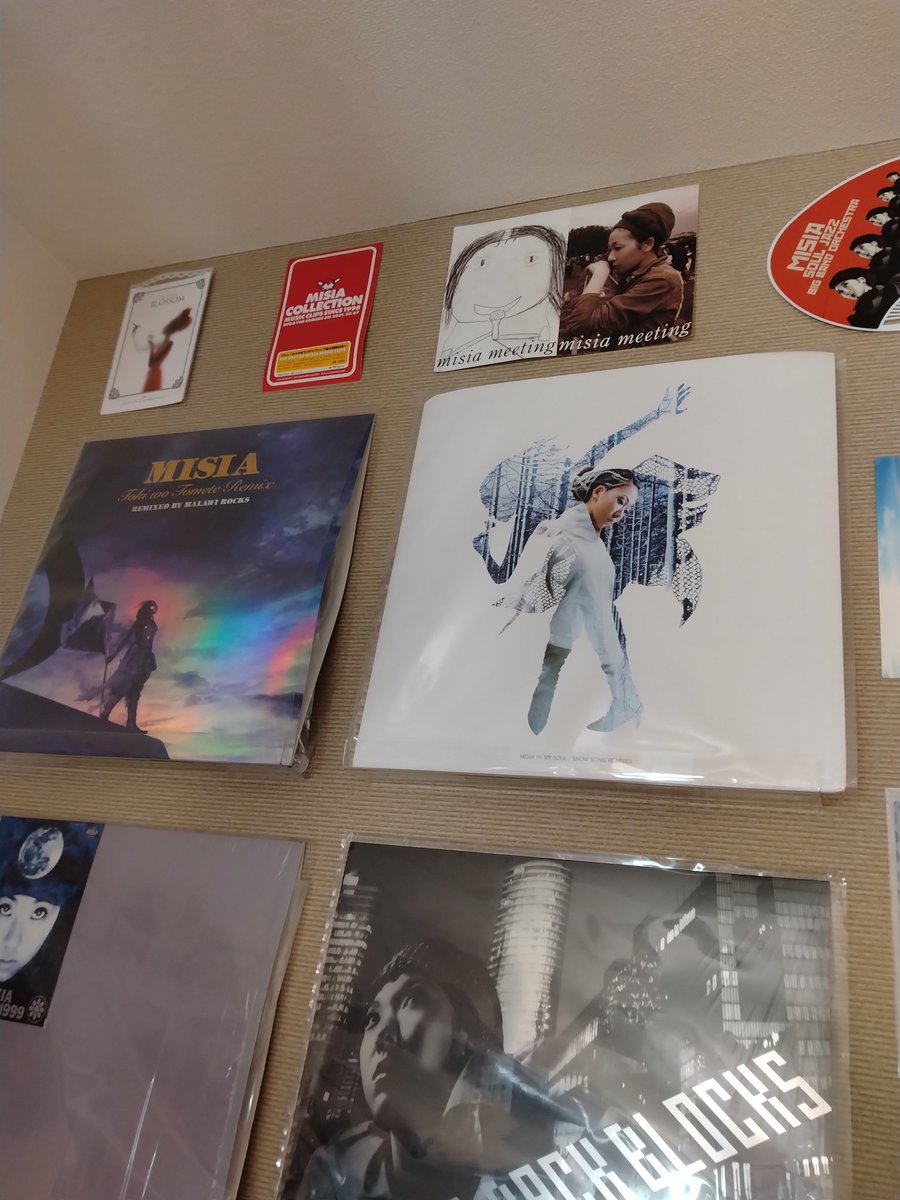 uru_mini's tweet photo. 冬の名曲といえばこれ🎶❣️
年末年始は仕事三昧😅
休みの今日は、友人と姫談議で忘年会🤗 紅白は大トリのパフォーマンスを観て年越しできるだけで幸せ💛
年末年始も頑張って働くぞ💪
#MISIA
#INMYSOUL #SNOWSONG https://t.co/IdN6kaLp4F