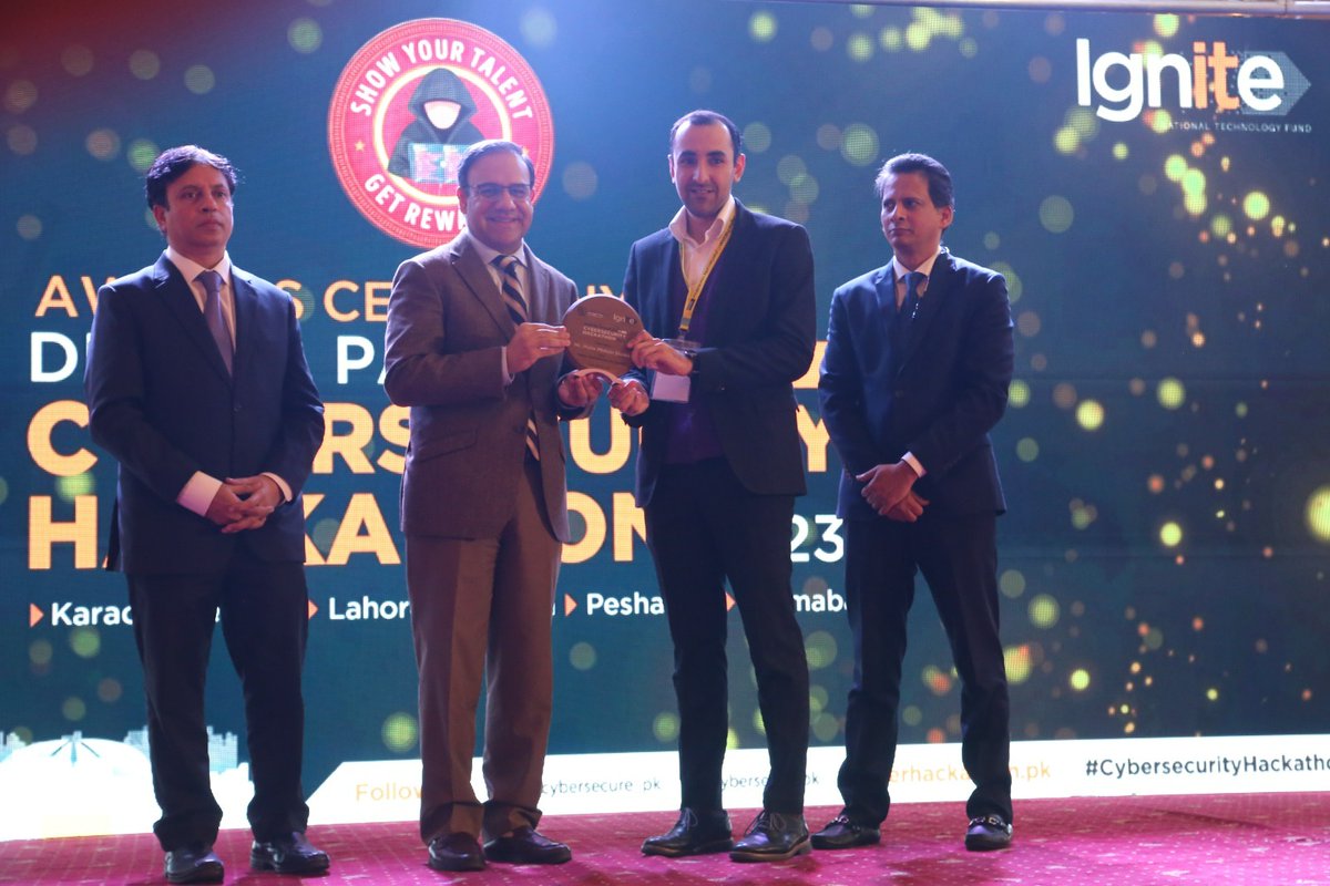 cybersecure_pk's tweet image. #CybersecurityHackathon2023 #AwardsCeremony! 🏆 ✨ Dr. Umar Saif, Federal Minister IT &amp;amp; Telecom, Syed Junaid Imam, Member IT, MOITT, and CEO Ignite, Mr. Asim Shahryar Husain, honored the outstanding efforts of our execution partners with the well deserved performance awards.🙌