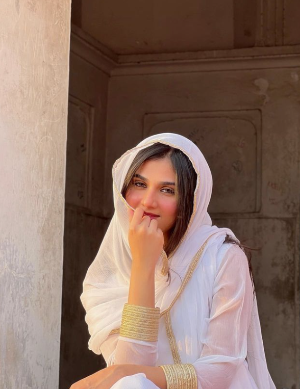 Account restrictions 😭

 اکاؤنٹ وارننگ پہ ہے آپ لوگوں کے کمنٹ کی ضرورت

 ہے پلیز اس پوسٹ کو ری پوسٹ کر کے کمنٹ کردے 

Please🙏🙏