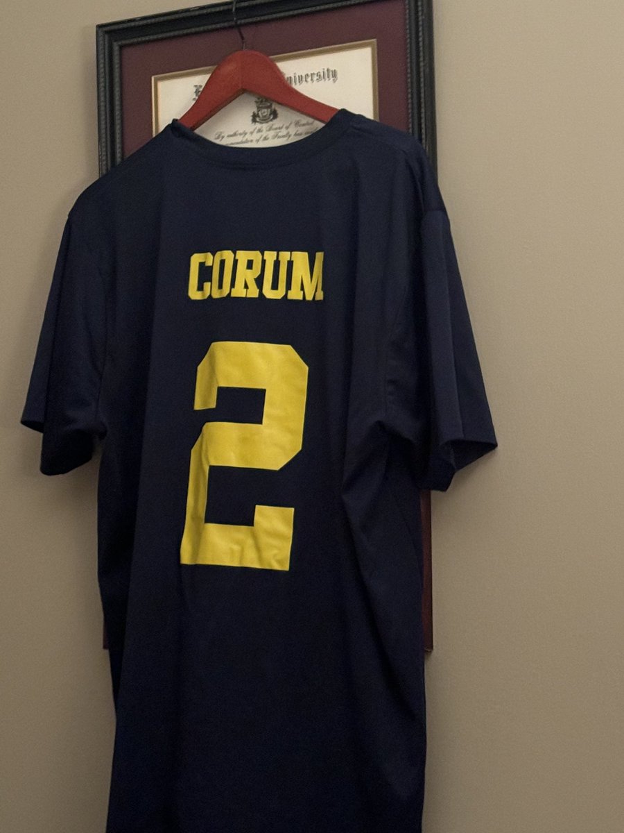 gteblue's tweet photo. @blake_corum  aka “muscle hamster”you are a great role model to not only the younger generation but also to us older folks that sometimes need a kick in the butt!! Let’s bring out the inner muscle hamster on 1/1/2024!  Let’s go blue! https://t.co/S5FjxtjYCN
