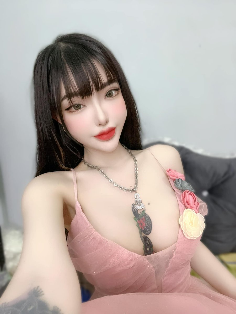 mfazocuxino's tweet photo. Dù cuộc sống nhiều khó khăn mong em vẫn luôn cố gắng và mỉm cười.... https://t.co/6Cqx3qaUFl