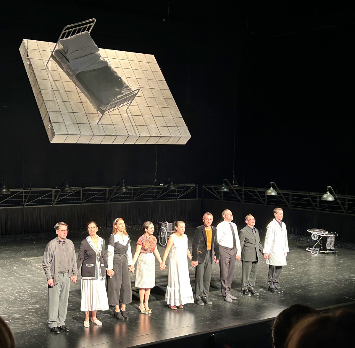 Meravellosa, portentosa i fidel a l’extraordinària novel•la. Les interpretacions de <a href="/bpmdv/">Blanca Portillo</a> i <a href="/PabloDerqui/">Pablo Derqui</a> son hipnòtiques, incansables, inolvidables!
Quin gran homenatge a totes aquelles dones que van arribar tard a la llibertat. 💜 <a href="/AlmudenaGrandes/">Almudena Grandes</a> #LaMadredeFrankensteinTNC