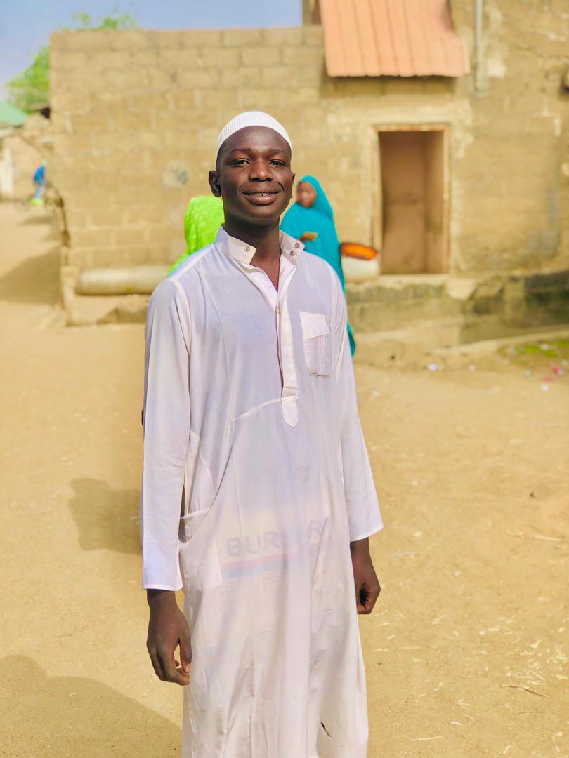 julius58860's tweet photo. *Happy friday to all muslim friends All over the world, May Allah open the doors of happiness and prosperity in our entire family, and may he continues to put smile on our faces till the end of our life* 💯✅🕌🕋📿??
   #Bigger_Chruch_Bwoi ✨🤟 https://t.co/uftTHyNwEB