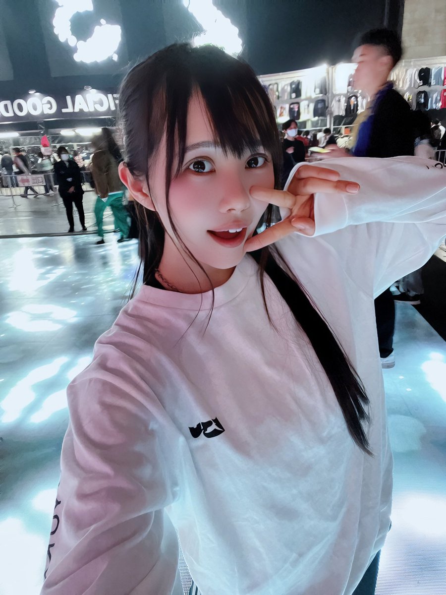 盛れるスポットみつけた⭐️

#CDJ2023 
#CDJ2324 https://t.co/eypKH9Vzx6