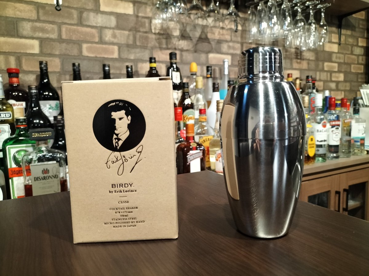 selfcocktail's tweet photo. さぁ、いよいよ最終日
本日で当店は閉業致します。
昨日は、SNS経由ではないお客様が２０名様ほどご来店下さり、閉業するお話をさせていただいたら『もっと早く来ればよかった』と大変嬉しいお言葉をいただきました
閉店時間は未定です。お客様次第とだけお伝えさせて下さい。↓ https://t.co/FPI31qIc2d
