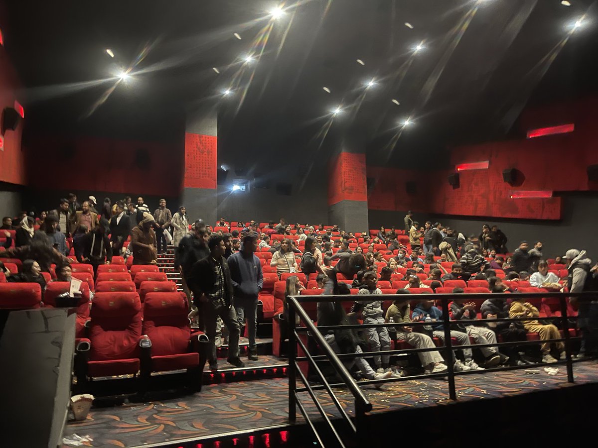 teamsrknepal's tweet photo. Our team arranged a special movie screening of #Dunki for the differently abled kids in collaboration with Oath Foundation,directing all proceeds to a fund dedicated to supporting underprivileged patients ❤️

DUNKI THIS WEEKEND

#ShahRukhKhan
@iamsrk @RedChilliesEnt @teamsrkfc https://t.co/p5AygazkTX