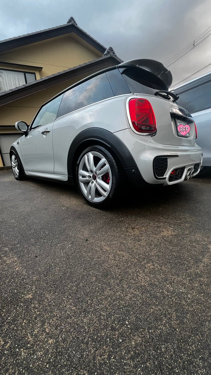 kou_159's tweet photo. 美しい〜なった🤩👌💯

#f56  #f56jcw #jcw #f56mini #f55 #f60 #f54 #f57 #mini #mini好き #minicooper  #mini乗りさんと繋がりたい  #mini乗り https://t.co/jVoZqtfwEZ