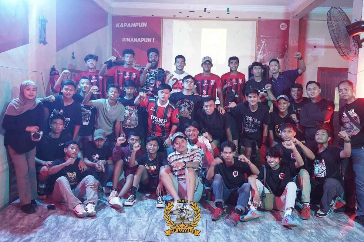 Apresiasi kepada para punggawa yang lolos 28 besar. Bermainlah dengan hati dan jaga terus semangat ini!
Come On You Laskar Mojopahit!

#psmp #mployalis2001