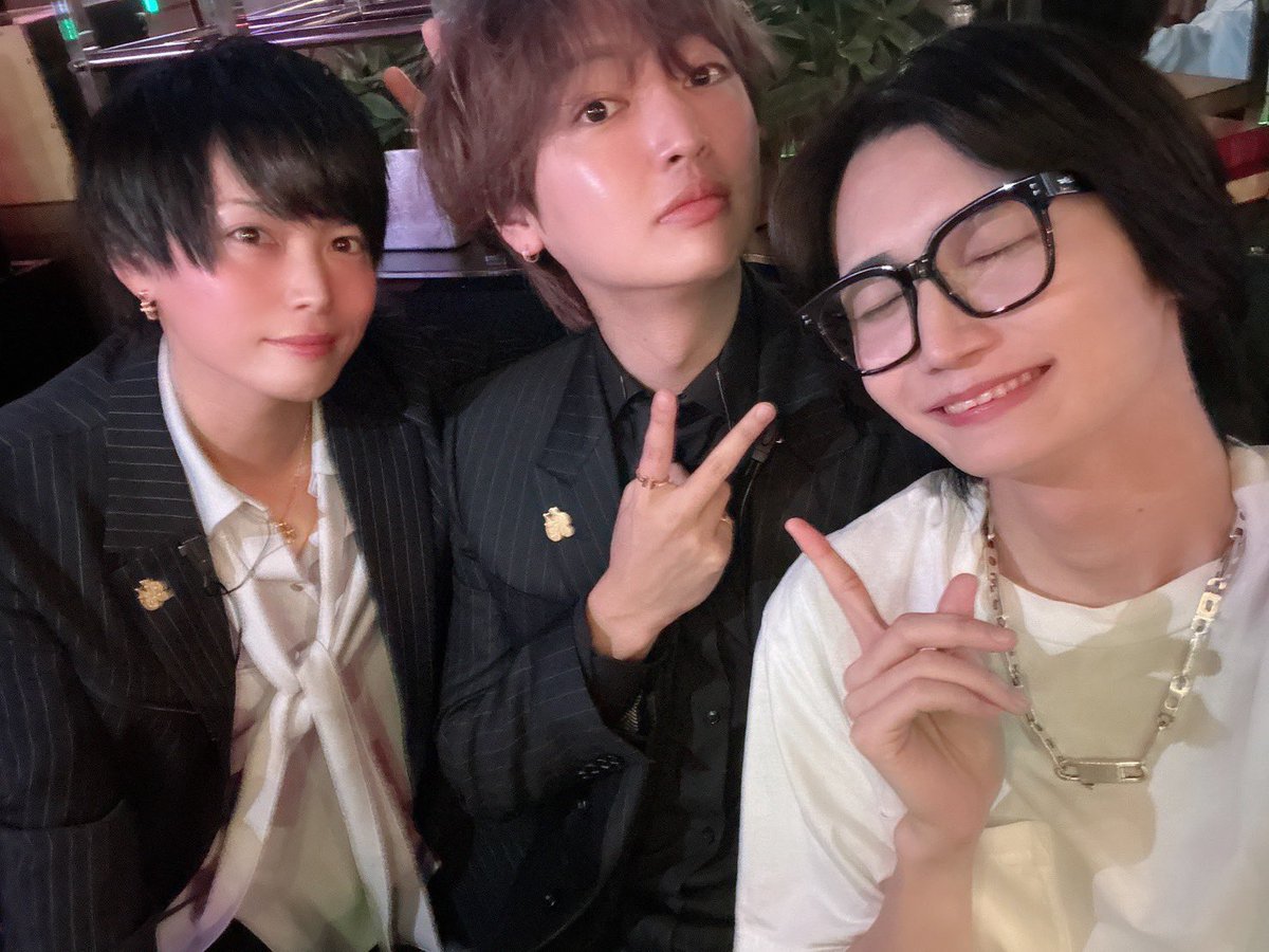 Roy_s421's tweet photo. group BJ 5年間ありがとうございました！

青春でした https://t.co/5CCs4BoYjV