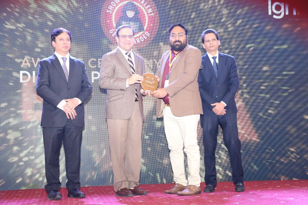 IgniteNTF's tweet image. #CybersecurityHackathon2023 #AwardsCeremony! 🏆 ✨ Dr. Umar Saif, Federal Minister IT &amp;amp; Telecom, Syed Junaid Imam, Member IT, MOITT, and CEO Ignite, Mr. Asim Shahryar Husain, honored the outstanding efforts of our execution partners with the well deserved performance awards.🙌