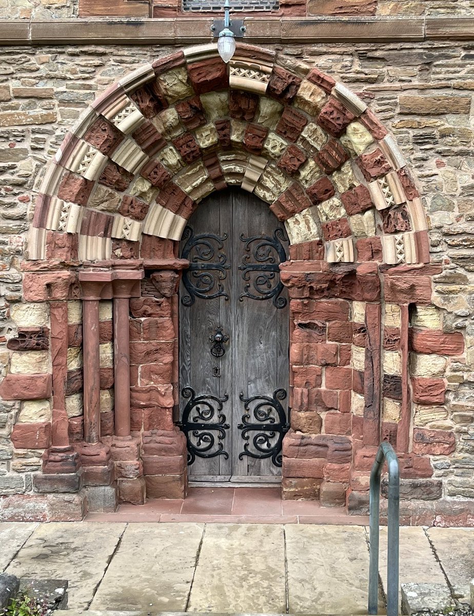 anniescottarch's tweet photo. #favepicsof2023 #Orkney #StMagnus cathedral https://t.co/8nP5KdngMb