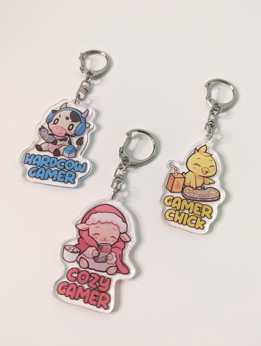 Playwith_Josh's tweet photo. It's getting cold 🥶 I'll be giving away 1 Cozy Gamer Sweatshirt along with a pack of keychains to one random winner on January 1st! Shipping worldwide! To enter, simply repost! 🎁 https://t.co/ZQlLFU784V
