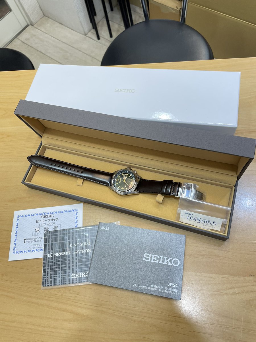 the_watch911's tweet photo. お年玉プレゼント企画

当選者：1名様
プレゼント内容：セイコー　プロスペックス　アルピニスト　SBEJ005
応募期間：〜12/31まで
応募条件：フォロー&amp;リツイートで🆗

本年もご利用いただき本当にありがとうございました！
この世界に、時計好きの方が1人で増えることを願っています。 https://t.co/Z2jOP1wBSu