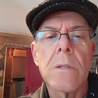 SlimjimWatkins's tweet photo. Fucking LOL #BoomerSec https://t.co/B6YNTG8rii