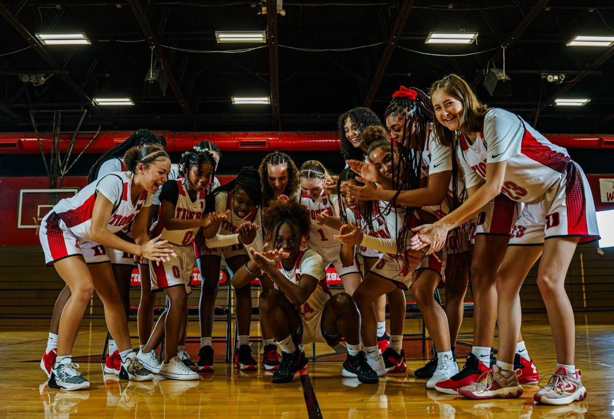 Your Lady Tiger's completed the Springstead Holiday Classic winning both games. Improving our overall record to 10-2! #WEBELIEVE!!!🏀🤩🏀🤩