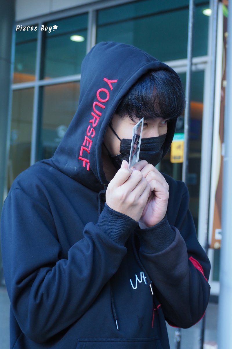PiscesBoy0401's tweet photo. ใจดี มีเวลาให้  วันนี้ สปีค อิงลิช ด้วย 😂 
@KiimMon #ขุณขิมมอญ https://t.co/YgroC7Yqk5