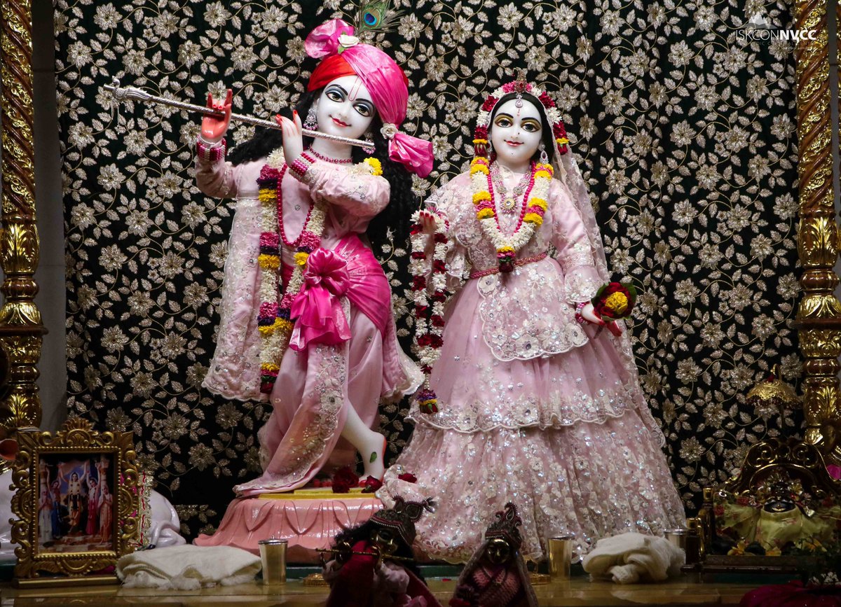 ISKCONPune's tweet photo. 🌷Mangal Arati Darshan🌷🗓29/12/2023🙏🚩@ISKCONNVCCPune🚩
.
.
#ISKCONNVCC #ISKCONPune #ISKCON
#ISKCONNVCCPune #PUNE #DailyDarshan
#Friday #29thdecember #29thdecember2023

Connect with us on Social Media

https://t.co/8hw8BE2iHR https://t.co/nXWW7NjKB0