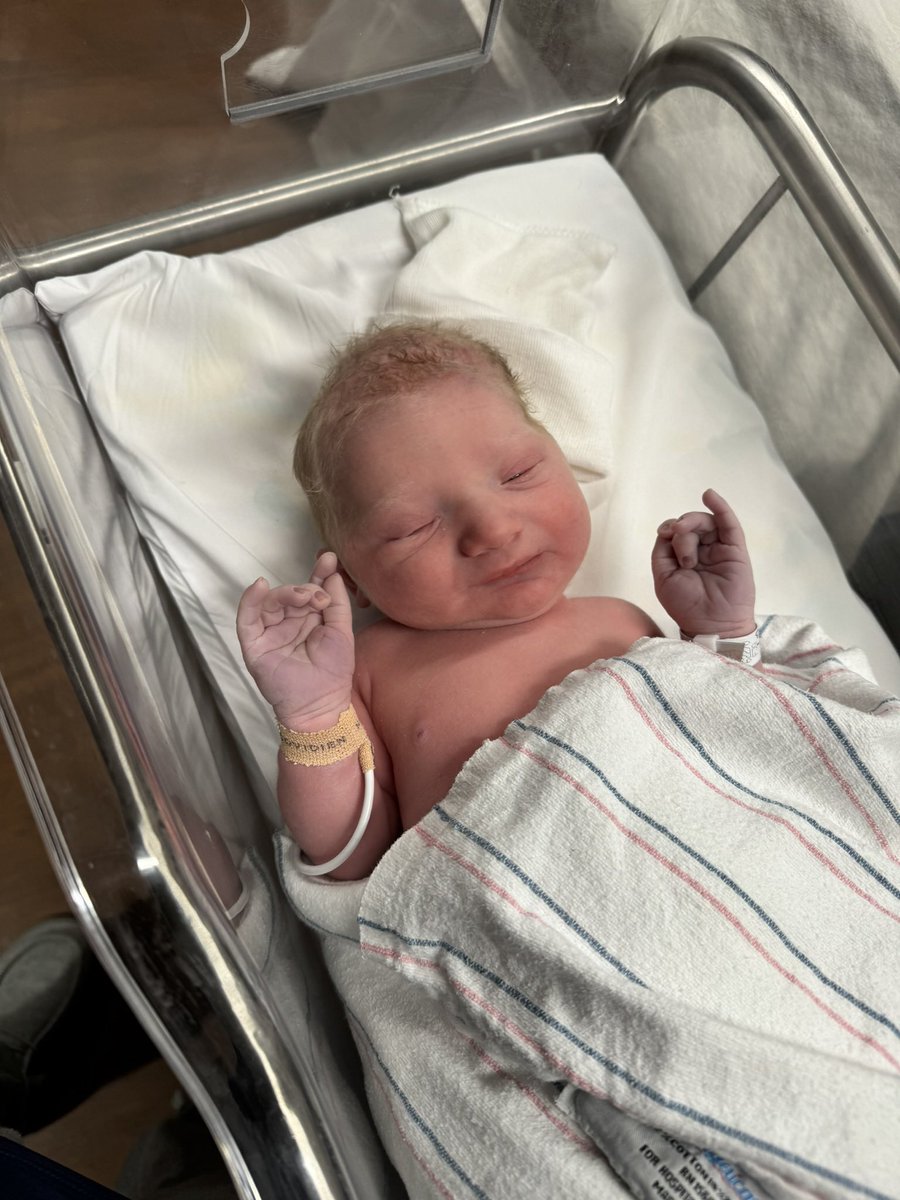 DebbieDjennings's tweet photo. Brent Hampton Estepp. 8 pounds. Dee Dee &amp; Pop Pop over the moon #firstgrandchild https://t.co/LctBa5vxN2