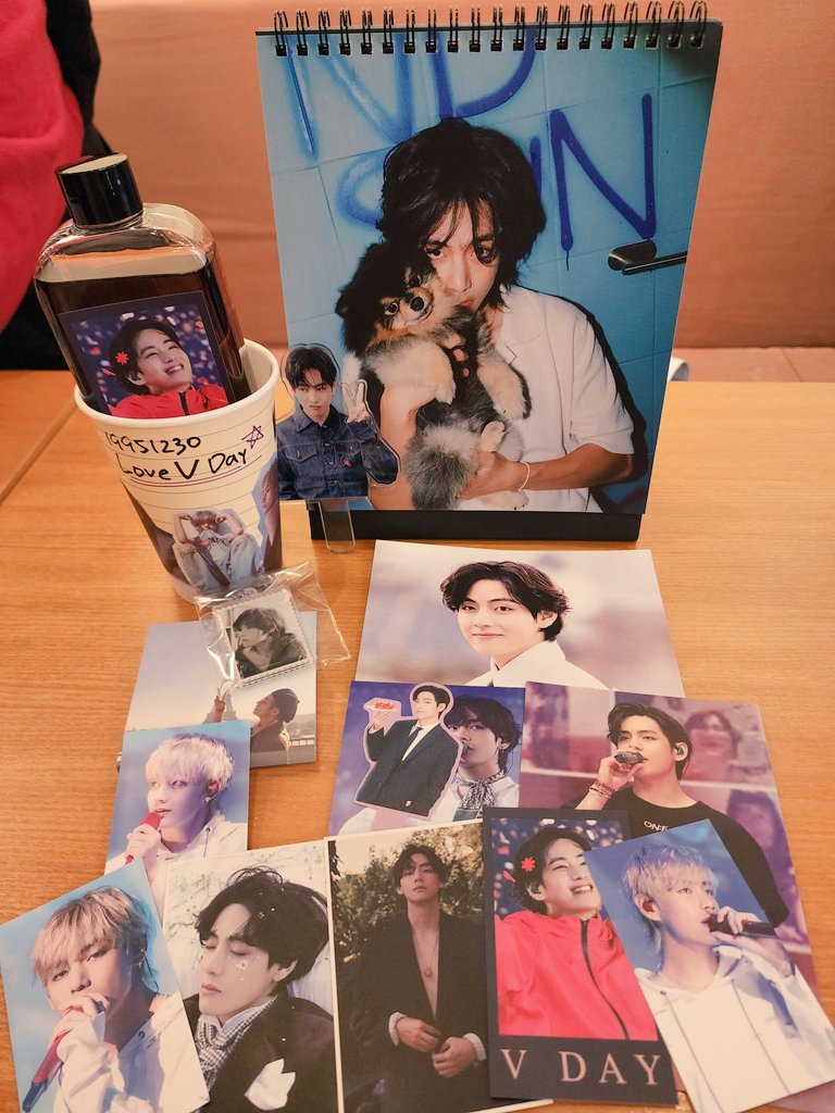 lyongzi1's tweet photo. #언제나_김태형
#Always_V
#V_day
#달싸
언제나 이쁘고 멋진 태형이가 가득있는 달싸~^^
무료나눔도 많이 받고
즐겁고 행복한 시간 보내고 갑니다^^ https://t.co/18EpDiTqwd