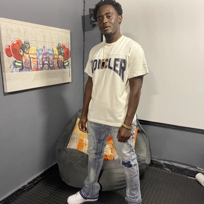 RemainHumble5's tweet photo. #NewProfilePic https://t.co/SHvJAExi0G