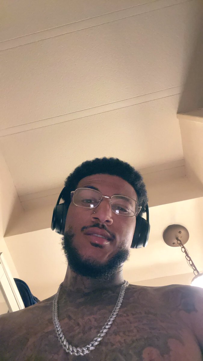 Dreaded_Suave's tweet photo. https://t.co/GmDOeAov75