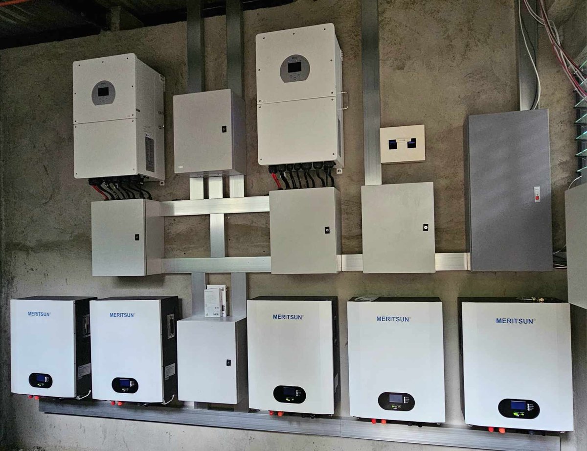 FannieMeritsun's tweet photo. 📷See more and more MeritSun premuim 48V/51.2V 10KWH Powerwall are being installed in the Philippines, bringing stable power to customers, #Meritsun battery compatiblewith #Deye inverters are brings smart &amp; clean power of solar. 📷📷
https://t.co/GdLeajl8vG https://t.co/2kMZpHqDqV