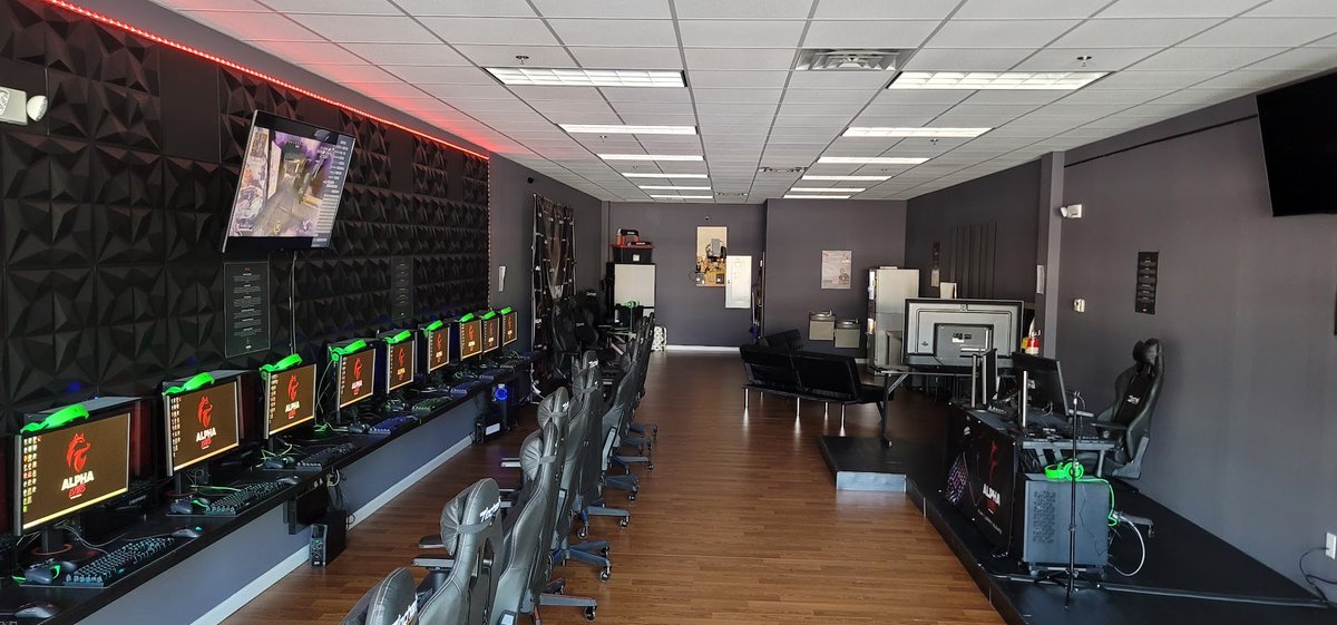 Djax_Alpha's tweet photo. I opened an Esports, Gaming, &amp; Tech/Cyber Education center. We compete in esports tournaments and leagues, use gaming as a bridge to engage in conversations about tech/STEM/cyber with younger people &amp; train people of all ages looking to start or switch careers in cybersecurity! https://t.co/9Br8GcKE4F