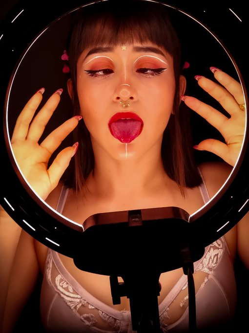 🥰 https://t.co/OIVaC1RAjC<a href="/tag/nuevafotodeperfil"class="tags"><span>#nuevafotodeperfil</span></a>