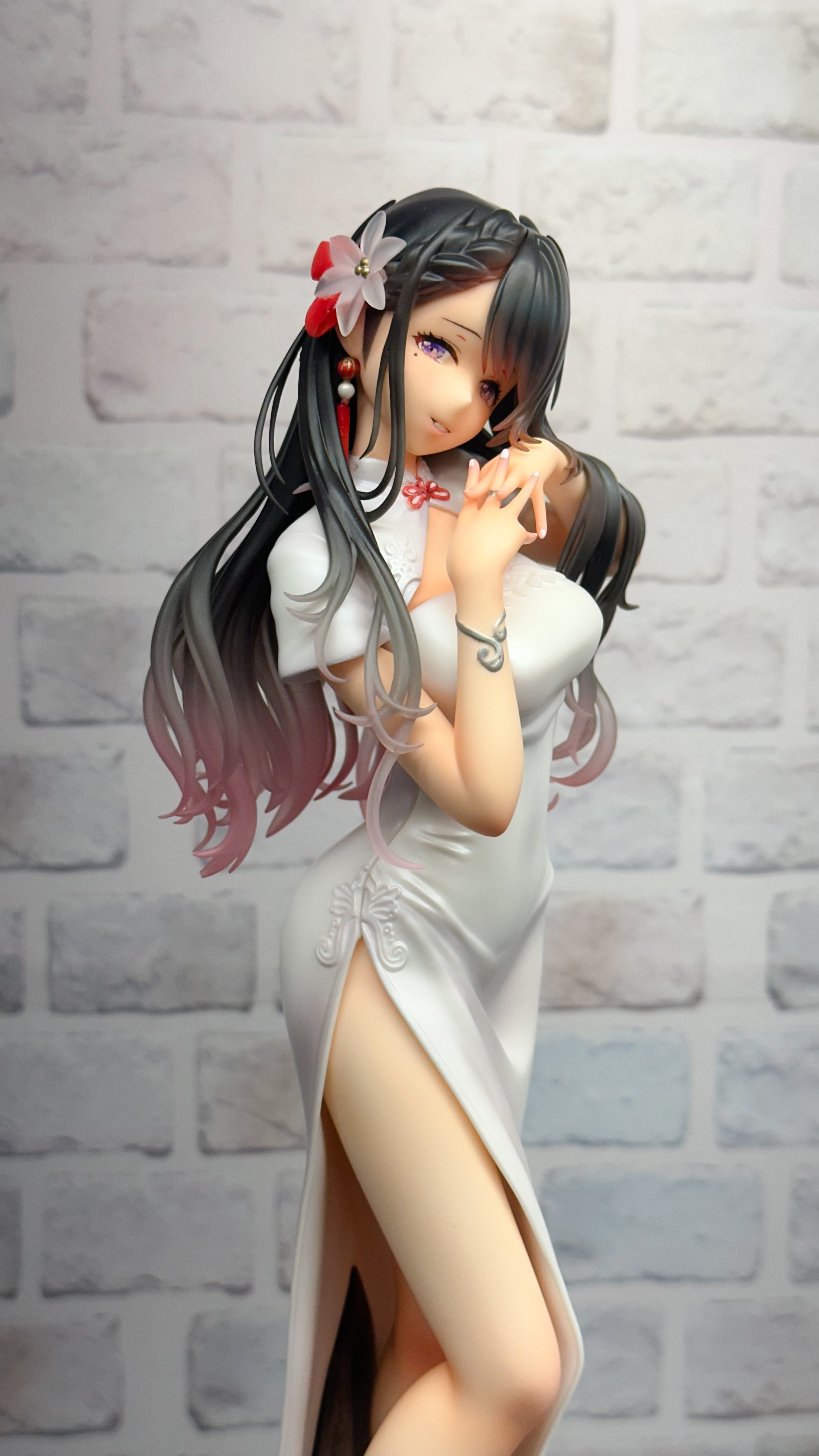 大熊まいイラスト『癒し系白チャイナおねえさん』フィギュアユニオン