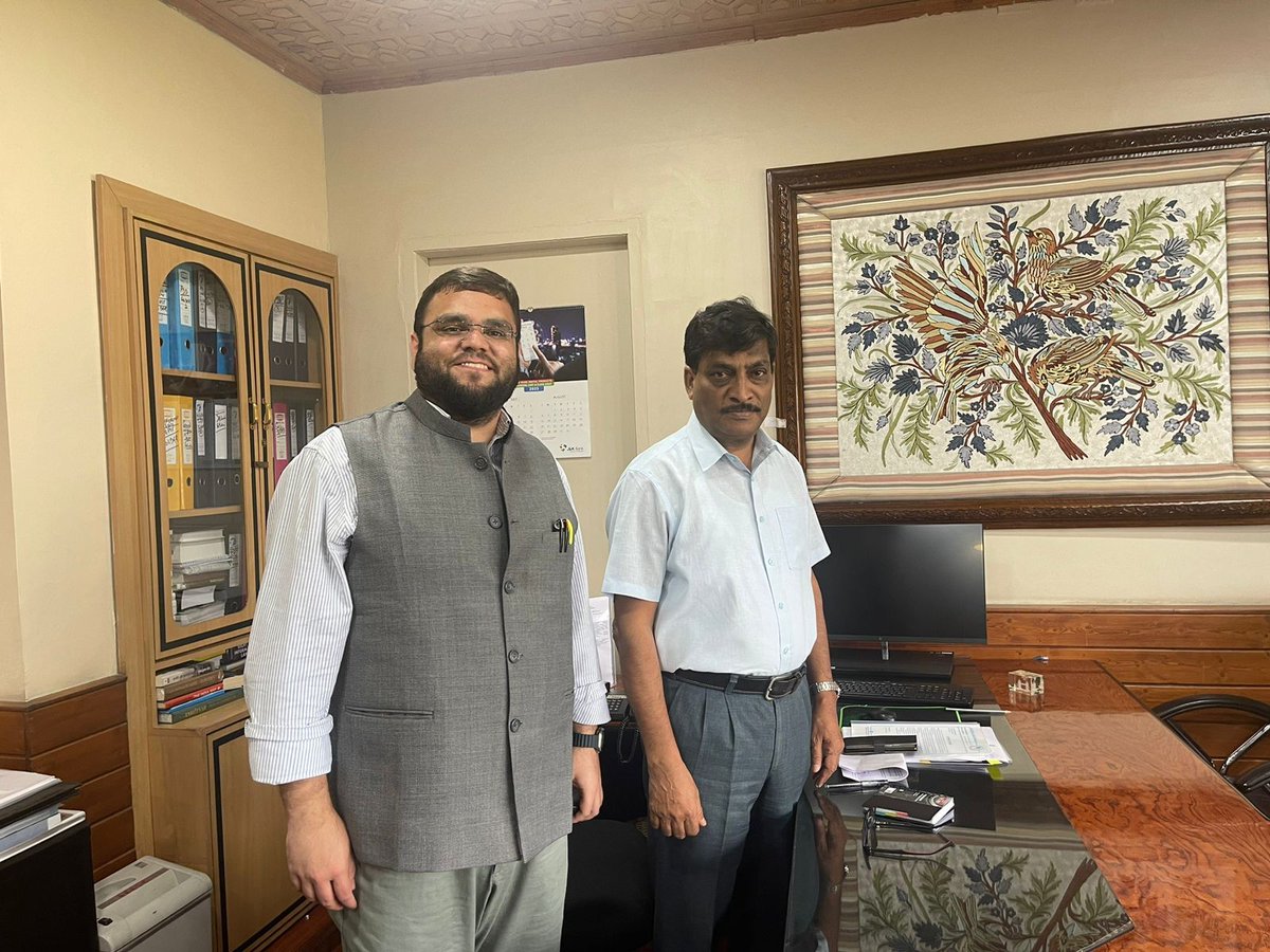 RisingKashmir's tweet photo. #JKASS thanks former CS #DrMehta
@OfficeOfLGJandK @diprjk
https://t.co/IPKSRxQwRa https://t.co/BnBFBCX9t2