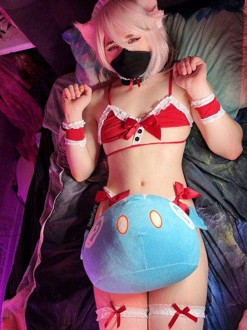 Can I be your present?💝 https://t.co/Ch9RhP7Mcz