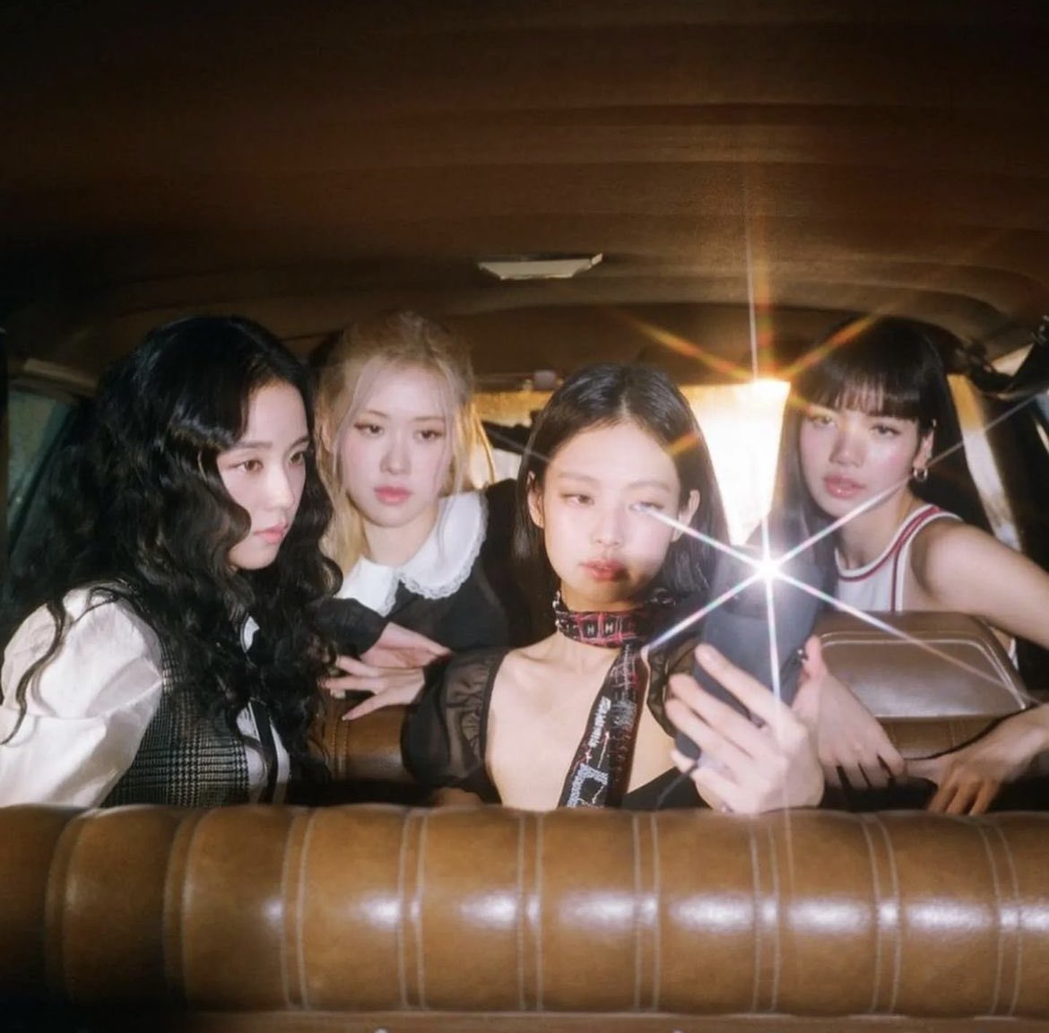 keitadj3's tweet photo. #BLACKPINK ジェニはファッション関連の活動に注力すると思われる

他のメンバーであるジス、リサ、ロゼもそれぞれすぐにレーベル設立を知らせる。ジスは俳優、リサは海外活動、ロゼは音楽活動にそれぞれ力を入れると予想される。（韓国メディア） https://t.co/RaXoNQCjAd