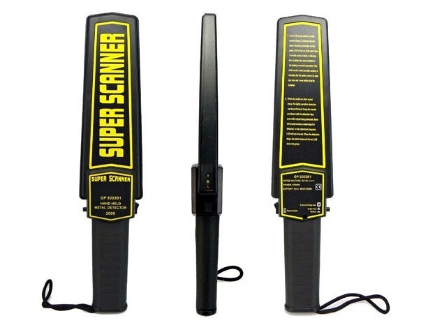 glinktelecom2's tweet photo. Máy dò kim loại Super Scanner GP 3003B1/ 2006 https://t.co/socz4cLWpG https://t.co/iW4z9BgYeM