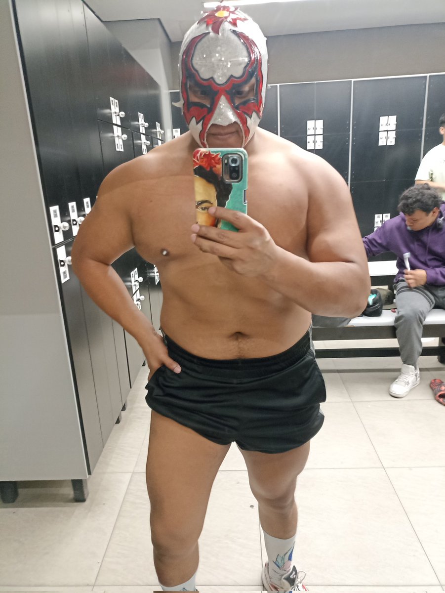 Elmachotemacho's tweet photo. Terminando de entrenar y sin frío
#muymachos #machos #confederaciondemachos #prowrestling #luchalibre #elmachote #elverdaderoaventurero #sexyboy #morenodefuego #cdmx https://t.co/nbJuAuIgUG