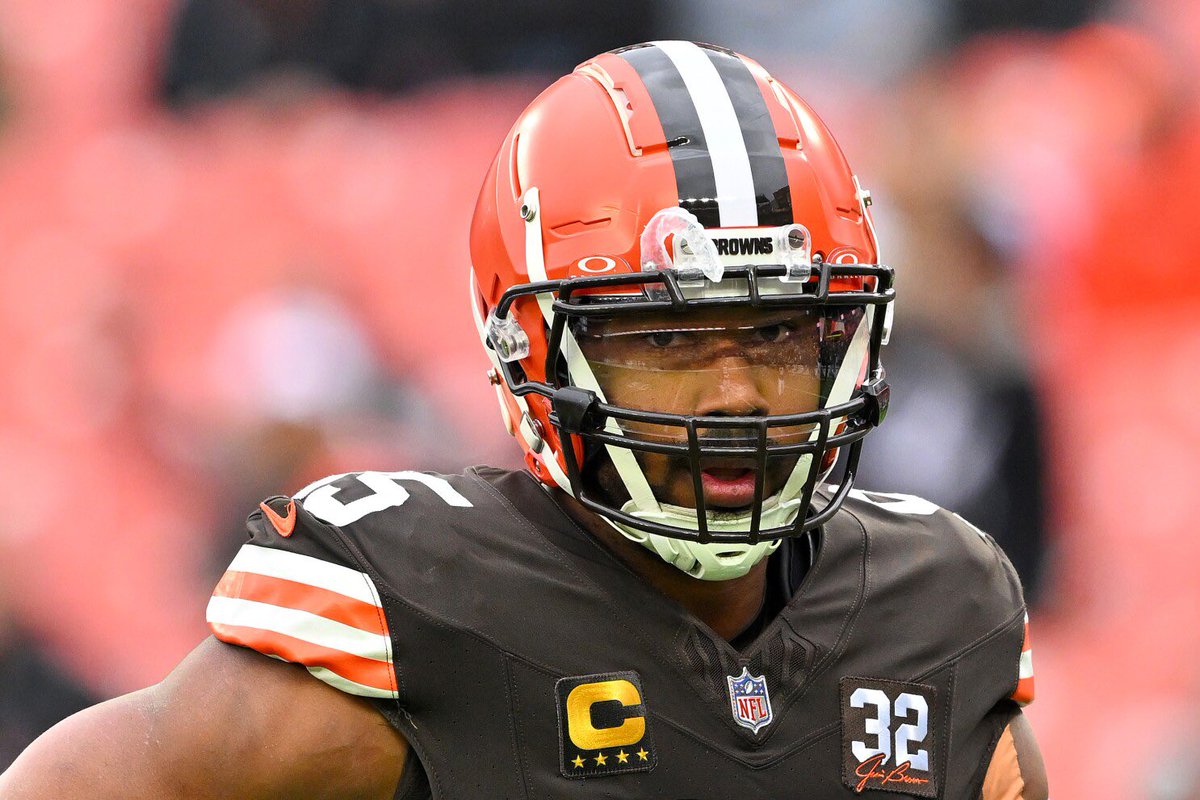 #RETWEET TO CONGRATULATE THE CLEVELAND BROWNS ON CLINCHING A PLAYOFF SPOT!!!