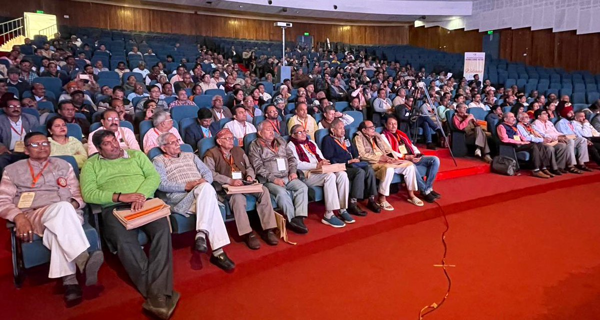 Welcome and felicitation of Mananiya CR Mukunda Ji, Sah-Sarkaryvah, RSS for the valedictory session on the third day of the National Council Meeting (2023) of Akhil Bharatiya Adhivakta Parishad at IIT Guwahati, Assam. 
#ABAP
<a href="/MUKUNDAckpura/">MUKUNDA C R</a>