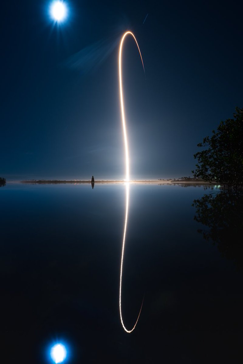 johnkrausphotos's tweet photo. Reflecting on a great year of spaceflight with SpaceX’s 96th and final orbital launch of 2023, with 23 more Starlink satellites headed to orbit at 11:01pm ET tonight. What a year! https://t.co/OHle4R3tbh