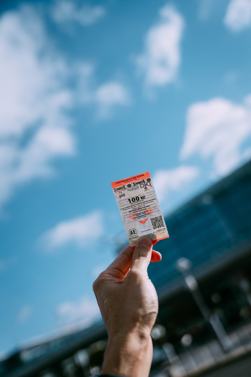 E_Roteflugel's tweet photo. 今年は仕事を中心に色々遠方へ行ったなぁ…
写真もそれなりに撮った。いつか写真やってる方々とフォトウォークなどしてみたい。
写真は唐突にプラハの空港バスのチケット。
#Pague
#キリトリセカイ
#写真が好きな人と繋がりたい https://t.co/oC8Hbsz4Jo