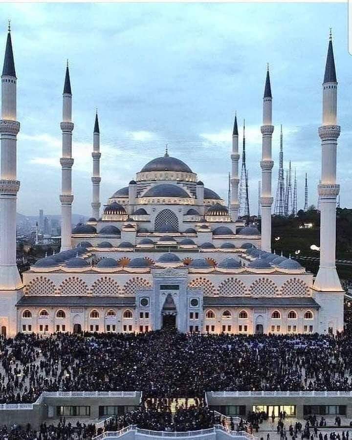 HAYIRLI CUMA'LAR ÜMMEDİ MUHAMMED