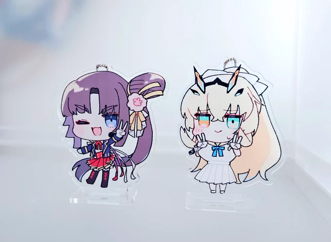 アクキーはこんな感じです。高さ8cmくらい! 