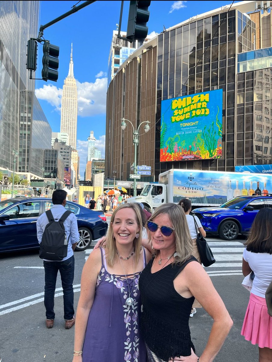 nycjamgal's tweet photo. So glad I found a woman to match my moves!! Happy 400th Kelly!! Skyscrapers are grand!! #WeekapaugGroove https://t.co/2vYk1riFQV