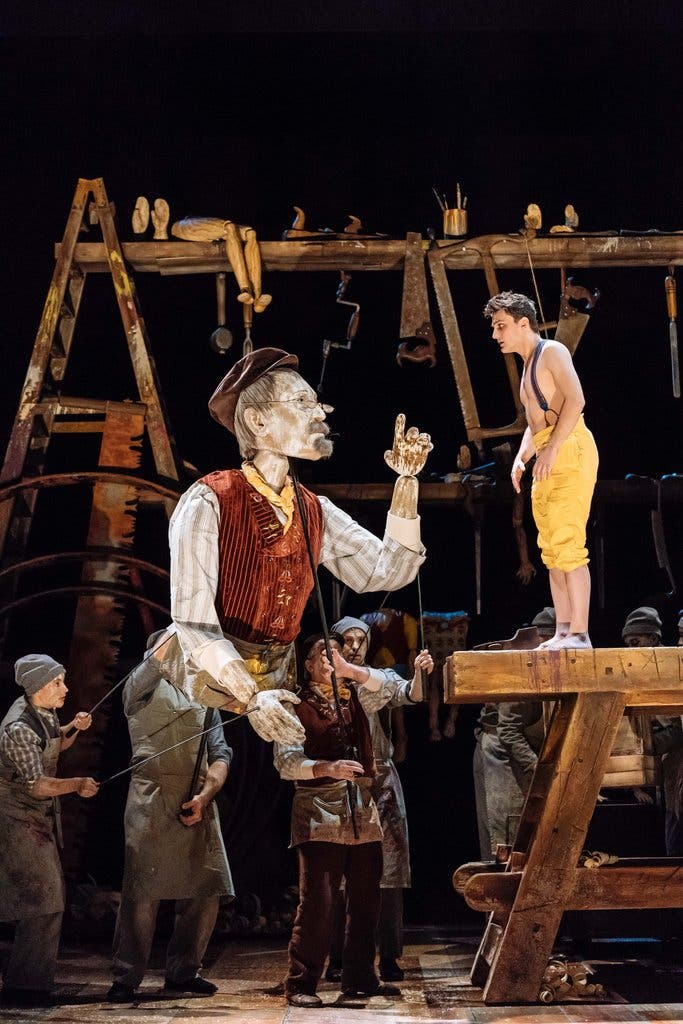 MelanatedMuppet's tweet photo. oh production of pinocchio where he's played by a human boy and everybody is primarily a puppet save me https://t.co/lroS1juV12