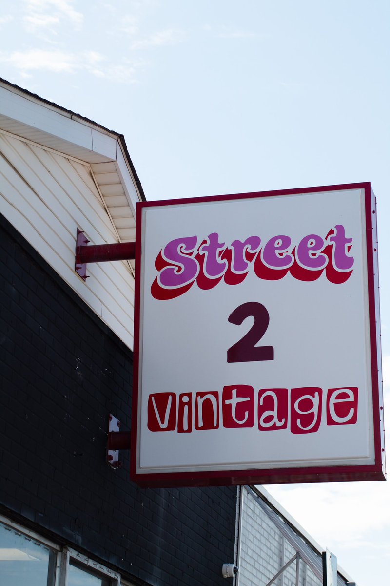 shayla_boyd's tweet photo. At the age of 23 I opened up my first storefront in my city 🫶🏾 796 Parsons Ave! https://t.co/Grs4MI3bYV