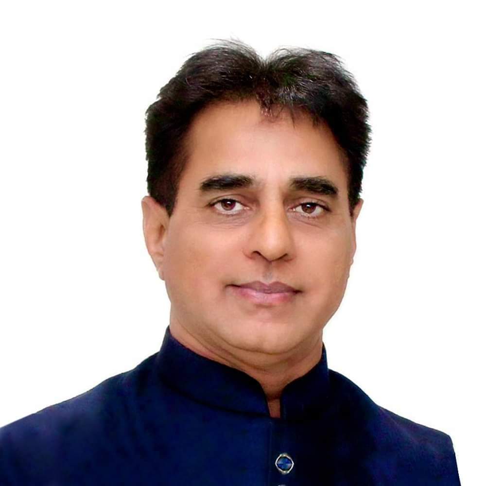 YatinNayak7's tweet photo. કામરેજ વિધાનસભાના લોકપ્રિય ધારાસભ્ય અને શિક્ષણ મંત્રી શ્રી @prafulpbjp જીને જન્મદિવસની હાર્દિક શુભેચ્છાઓ. ઈશ્વર સદાય આપને ઉત્તમ સ્વાસ્થ્ય અને દીર્ધાયુ જીવન પ્રદાન કરે એવી પ્રાર્થના. https://t.co/c6LScUGRk0