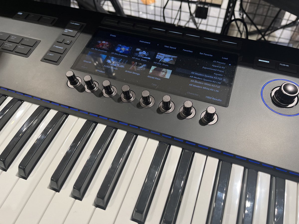 shima_mito's tweet image. Native InstrumentsのKontrol S49 MK3が店頭でお試しできるようになりました！
曲作りがよりスムーズにできるようになります♪
ぜひお試しください！！

#DTM #NativeInstruments