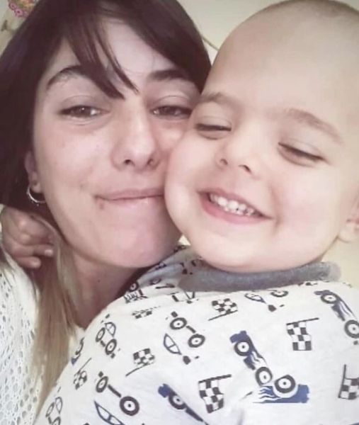 wxriifxstxriia's tweet photo. que sabrina se lave la boca con jabón antes de cuestionar la carrera de cata, como dijo ella, llamenla de todo por sus actitudes cuestionables, pero no se metan con su laburo #GranHermano https://t.co/1DRqHQYxUo