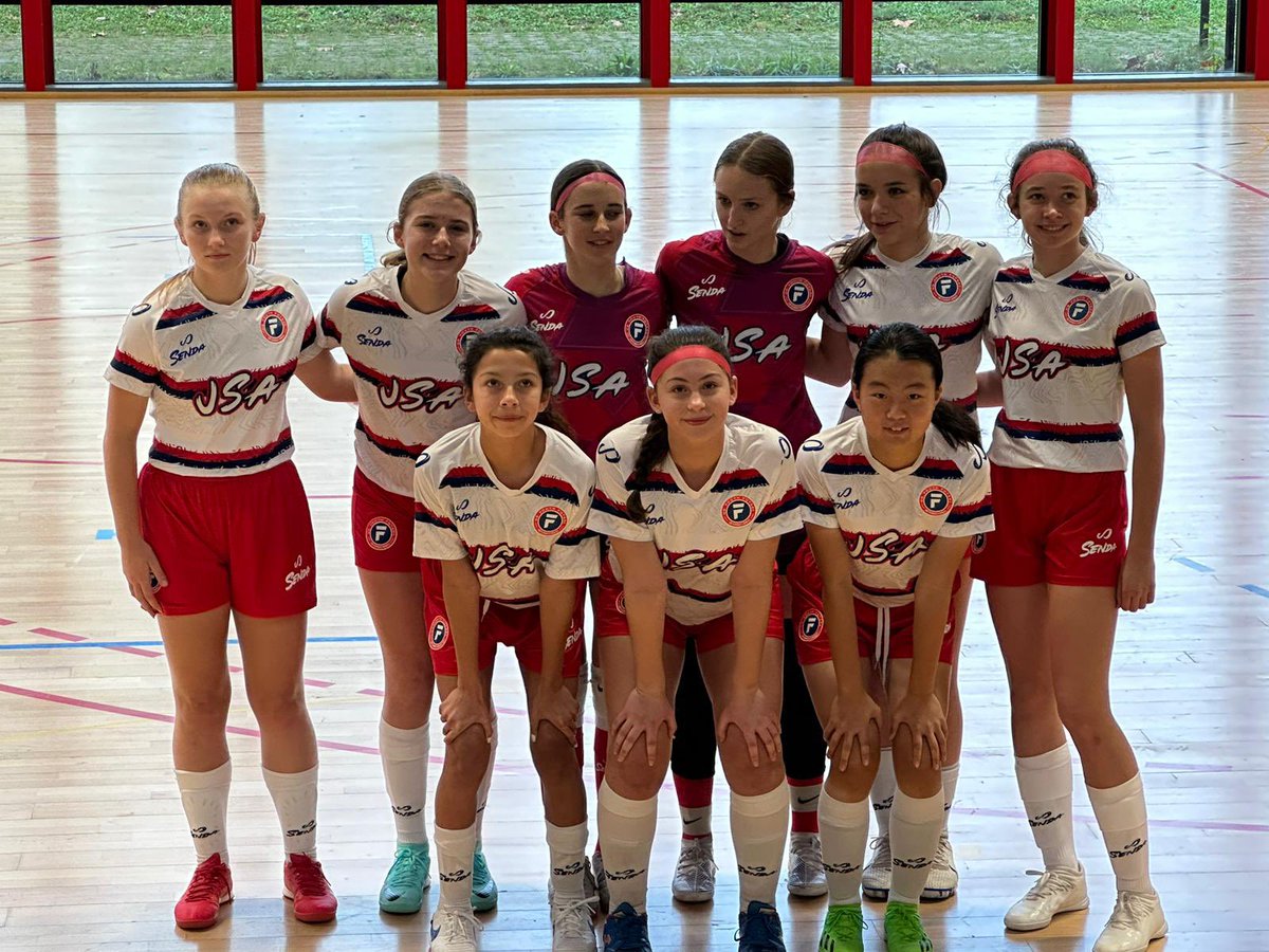 SomSyd's tweet photo. Proud to represent the USA 🇺🇸⚽️ #USYF #Futsal https://t.co/monLI8bv1C