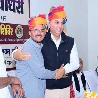 Banswara_DYC's tweet photo. @rajendra_barmer ji
जन्मदिन की बधाई एवं शुभकामनाएं💐

~प्रकाश मईड़ा, (पूर्व जिला अध्यक्ष युवा कांग्रेस बांसवाड़ा) https://t.co/z6gjJdWcQ6